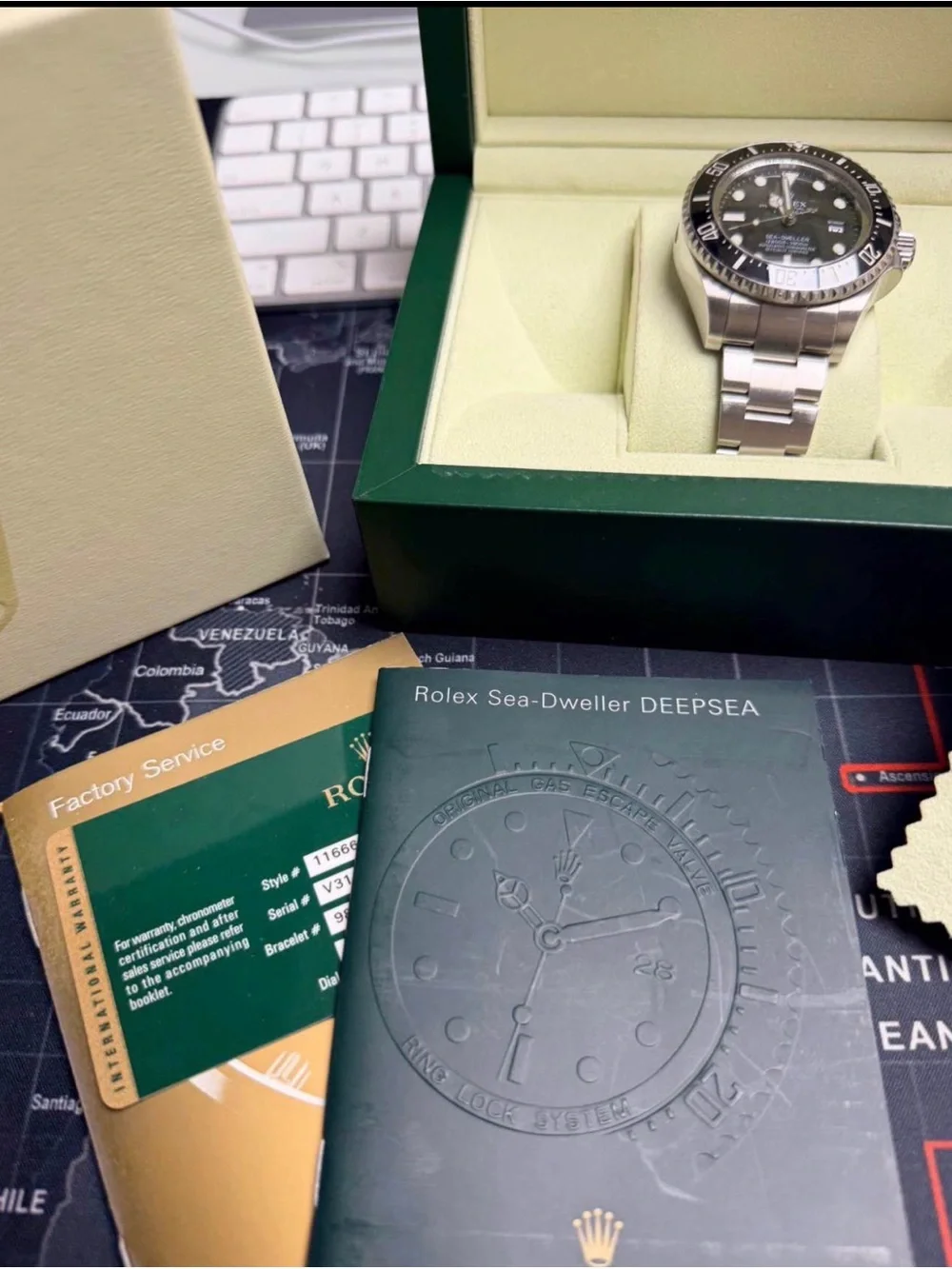 ROLEX DEEPSEA SEA-DWELLER 116660 44MM STEEL